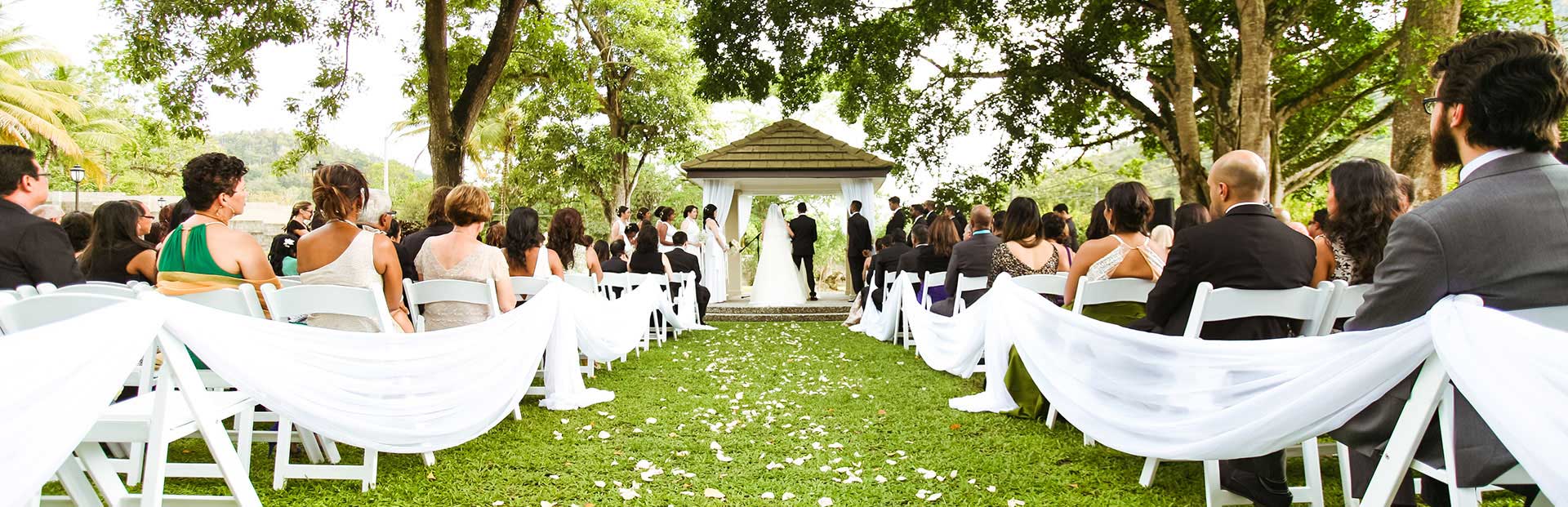 Amazing wedding ceremony in the gardens at Drew Manor, best wedding venue in Trinidad